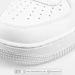 خرید کتونی پیاده روی نایک ایر فورس 1 لو – Nike Air Force 1 Low ’07 LV8